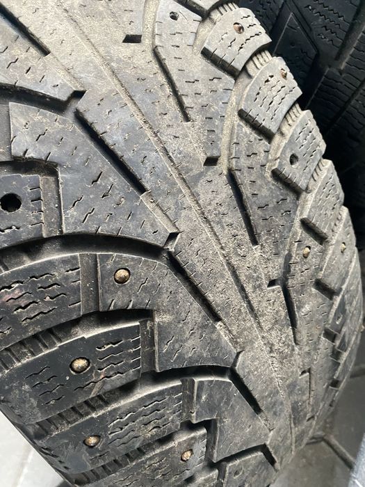 На 18. 275/60 нокия  в нАЛИЧИИ