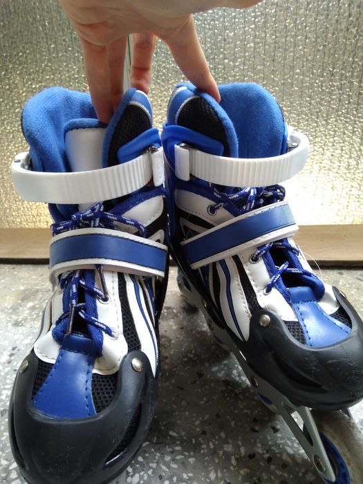 Модерни сини Ролери с Регулируем размер 37-41 и инструменти