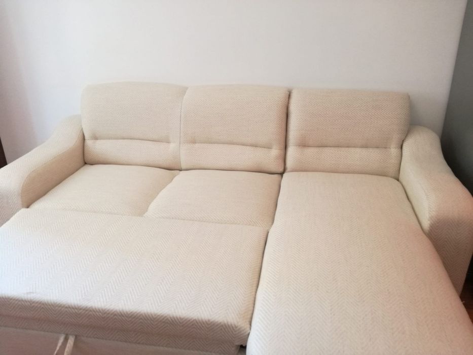 Tapițer la domiciliul clientului