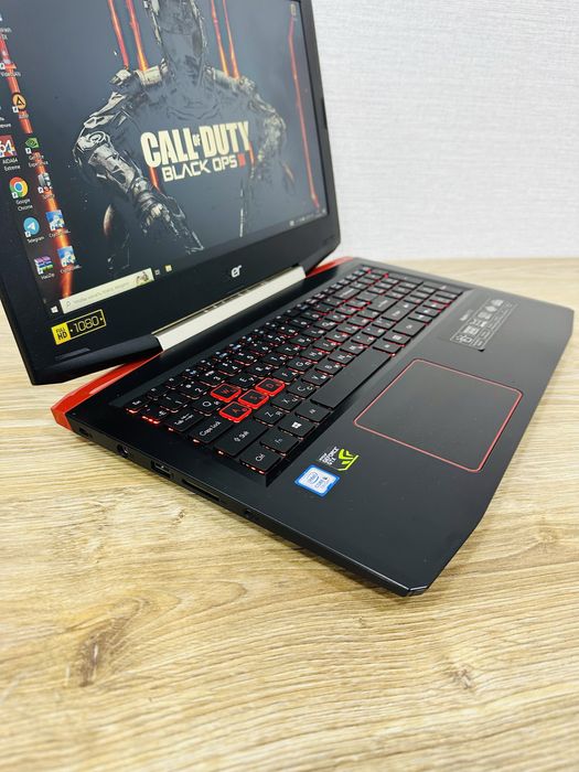 ACER Core i7-8 Ядерный, Мощный, Премиум Игравой ноутбук для Игр и IT