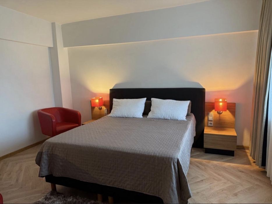 Inchiriez garsoniera centru