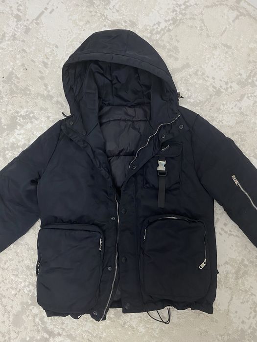 Продам куртка prada