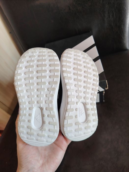 Adidași negri Adidas