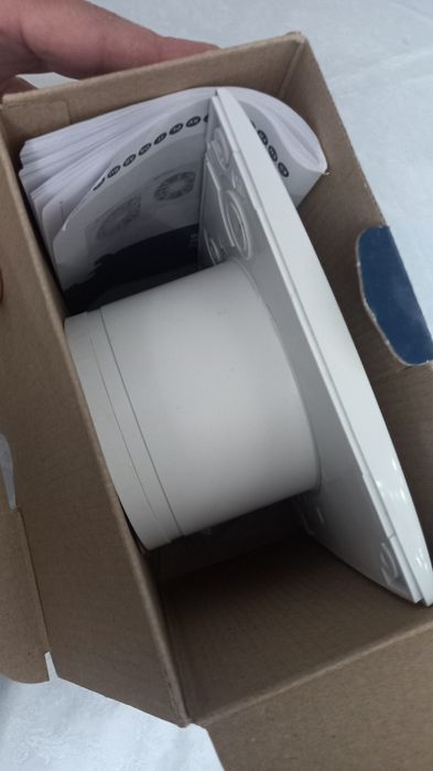 Вытяжка в ванну новая