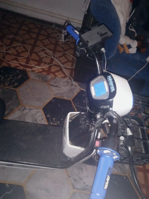 Продам скутер срочно