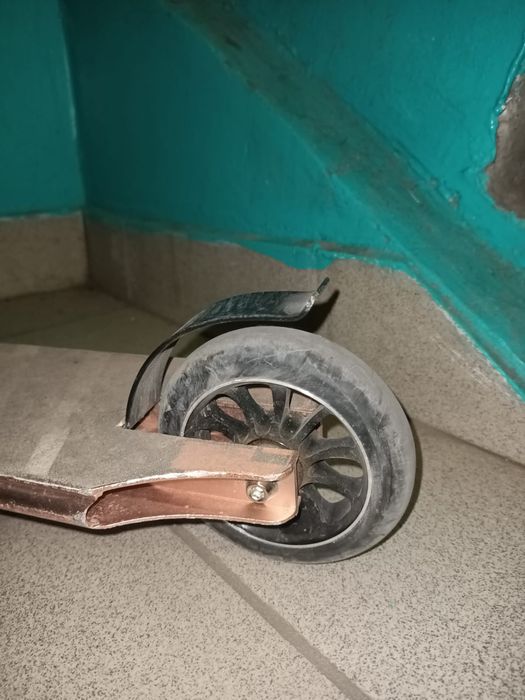 Продам срочно трюковой самокат