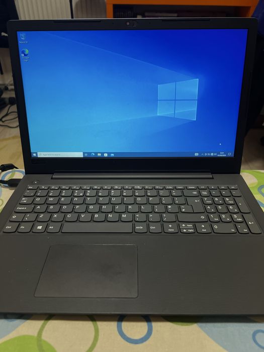 laptop lenovo gri