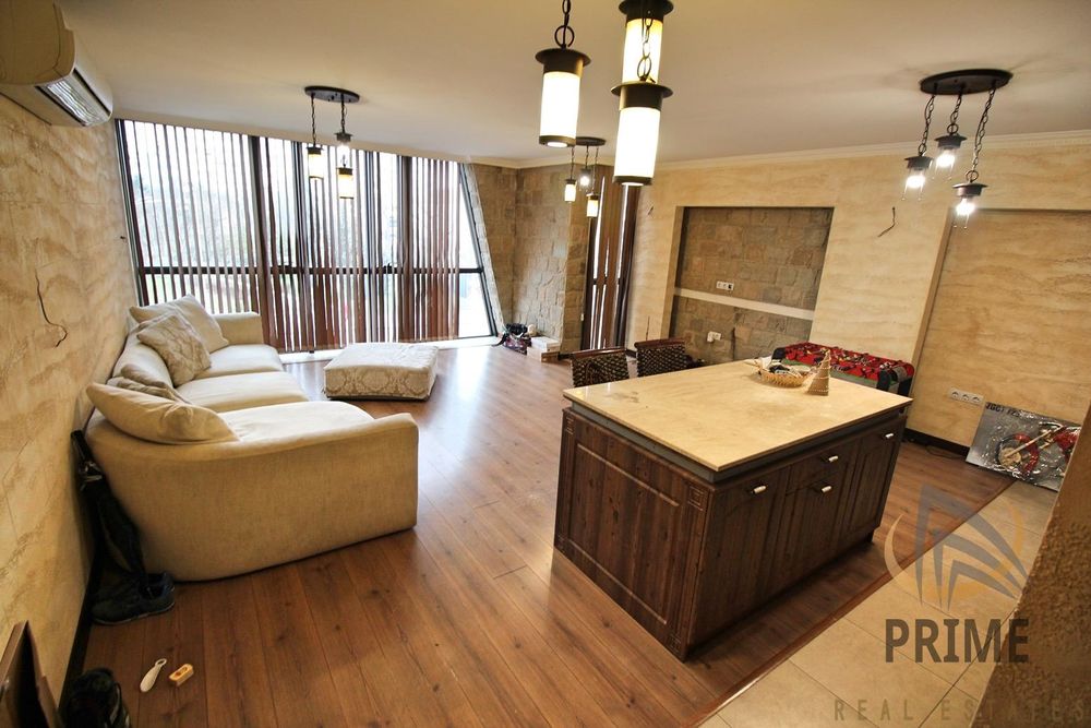 Център двустаен апартамент обзаведен