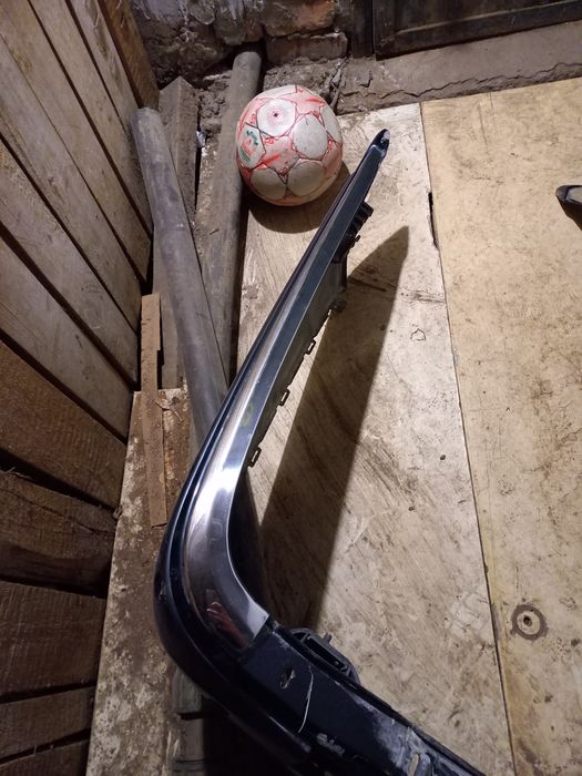 Продам части бампера на W210