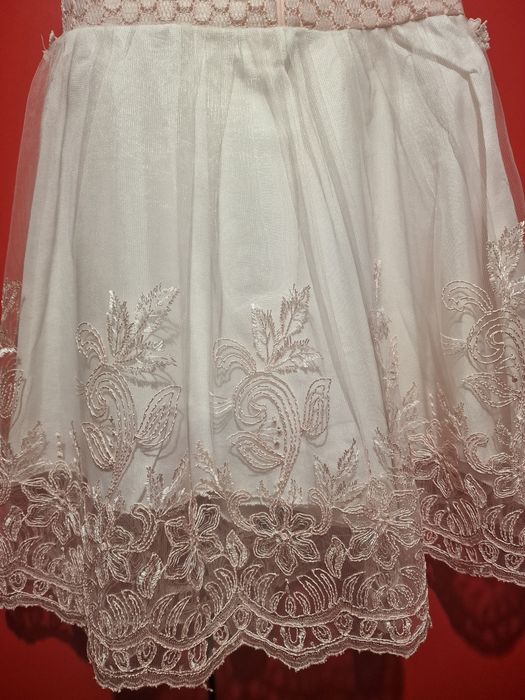 Нежна розова рокля