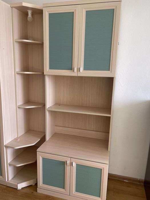 Книжный шкаф в детскую