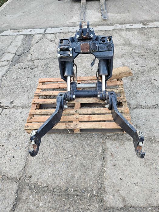 De vanzare tiranti frontali tractor Deutz Agrotron seria 6000