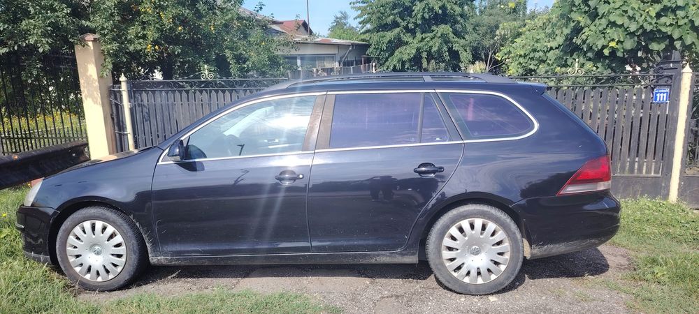 Renault Laguna și WV golf