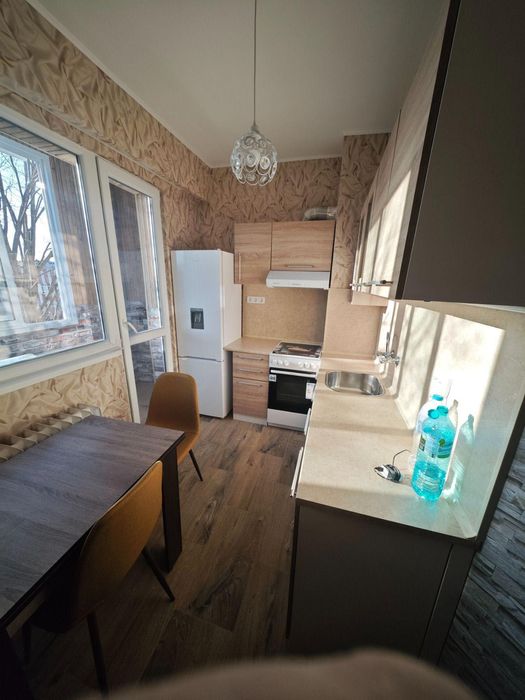 Двустаен апартамент под наем в ж.к. Свобода, 2220307