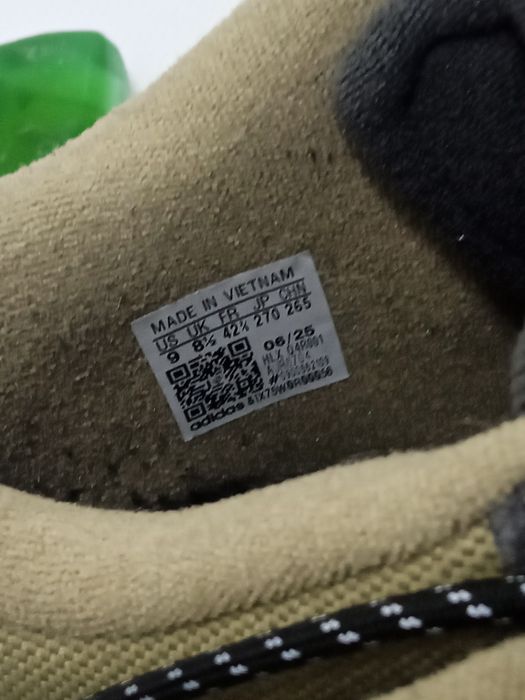 Продаю Адидас кросовки