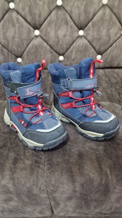 Сапожки детские ,очень тёплые и удобные