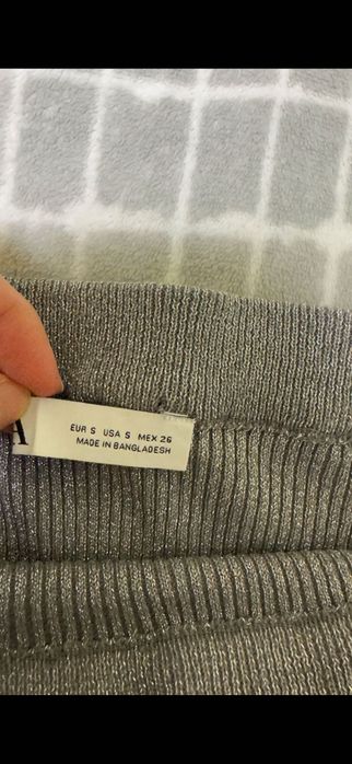 Сив комплект Zara – размер S, топ + пола