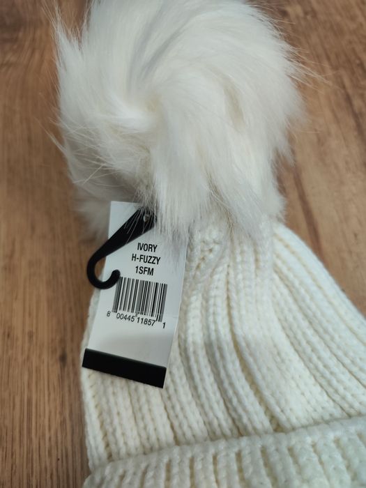 Căciulă damă Steve Madden