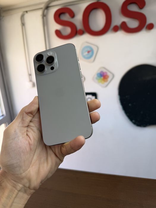 Vand Iphone 15 Pro Max 256Gb