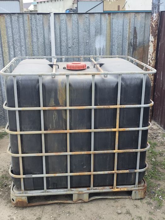 Продам бочку 300л