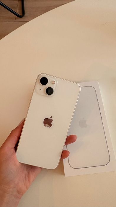 iPhone 13 изключително запазен