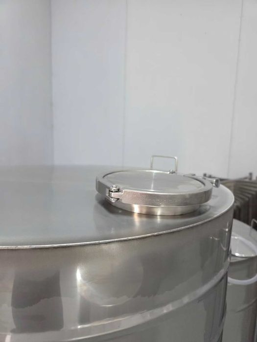 Butoi INOX 300 L cu capac clamp si garnitura, cadou robinet din INOX Garantie 24 luni NOU Livrare rapida