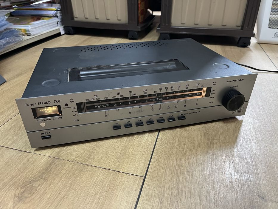 Tuner Stereo de colecție românesc Tehnoton anii ‘80