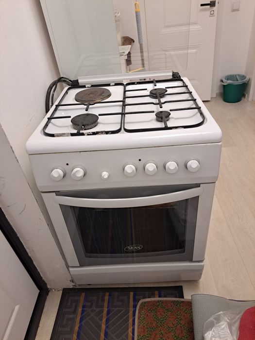 Продам газ плиту б/у