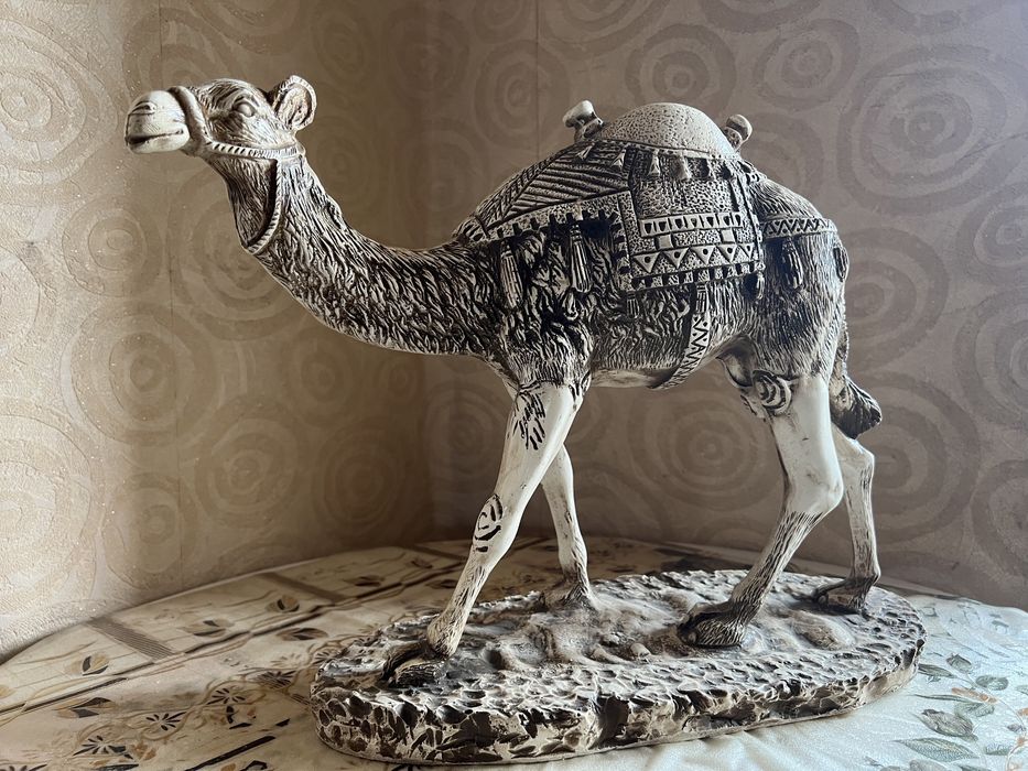 Статуэтка Верблюд