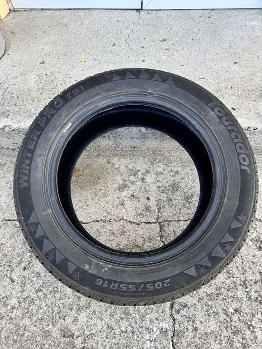 Vând 4 anvelope de iarnă Tourador Winter Pro TS1, dimensiunea 205/55 R16
