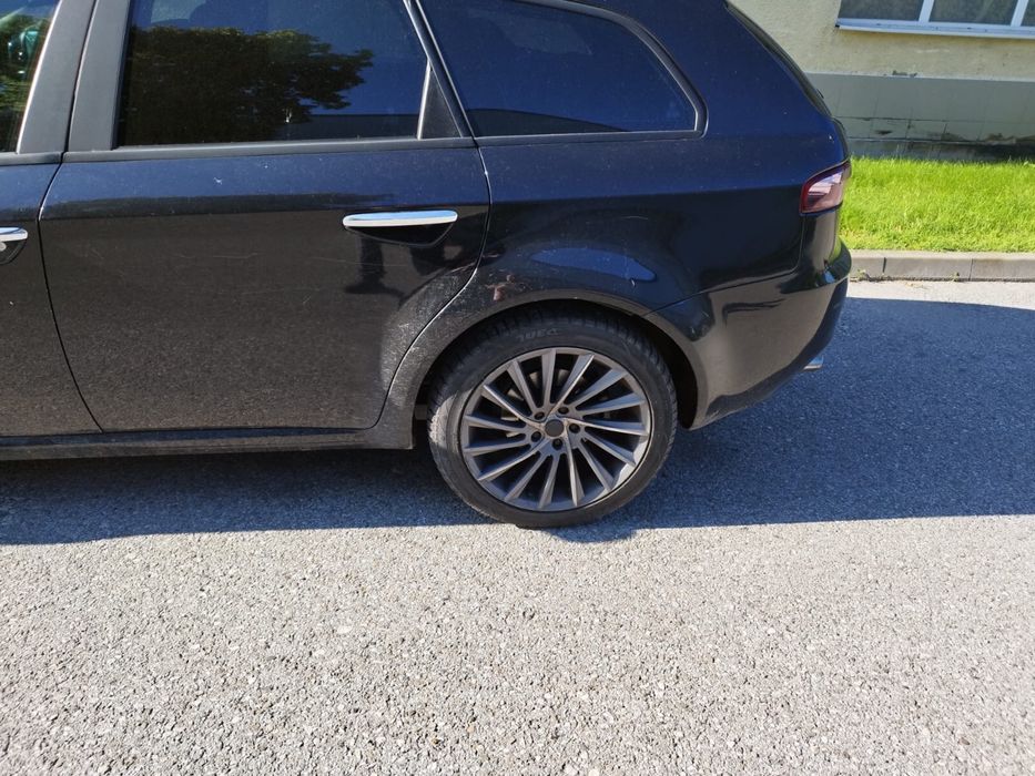 Джанти  с гуми 18 цола Alfa Romeo 159