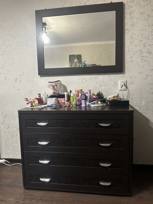 Спальный гарнитур