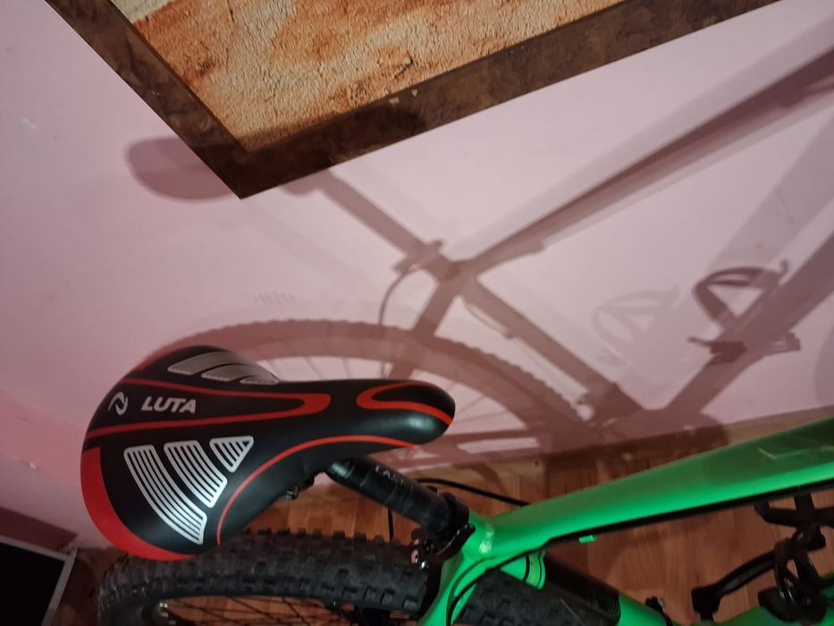 Bicicleta Carpat 27.5 premium usoara