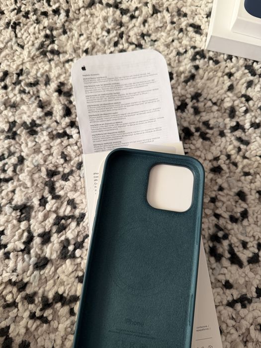 Husa Oroginala Apple pt iPhone 16 pro max verde