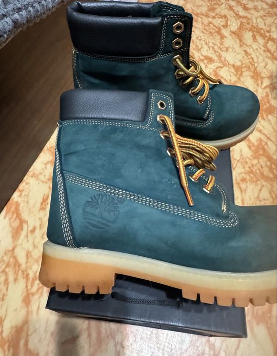 Зимни боти от естествен велур