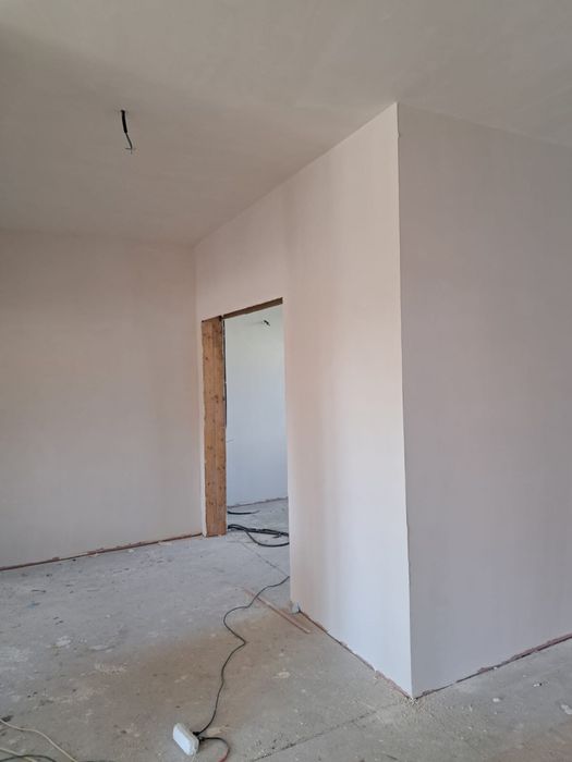 Finisaje interioare si exterioare