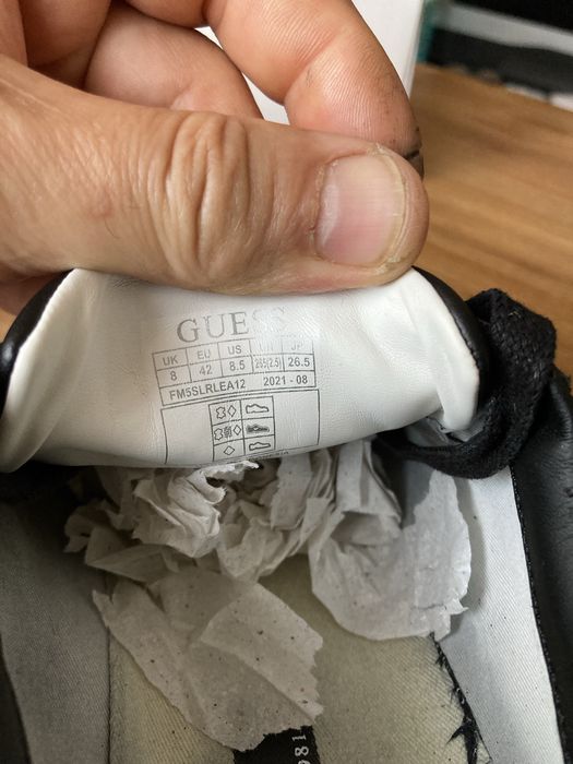 Мъжки оригинални обувки Guess