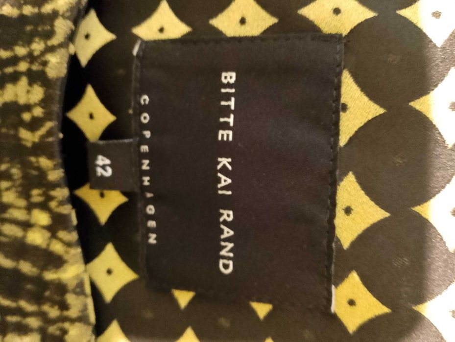 Сукман или рокля без ръкави?