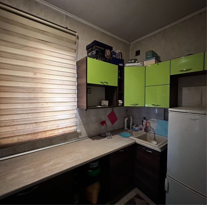 Стол 2м*90 Стулья Шкаф