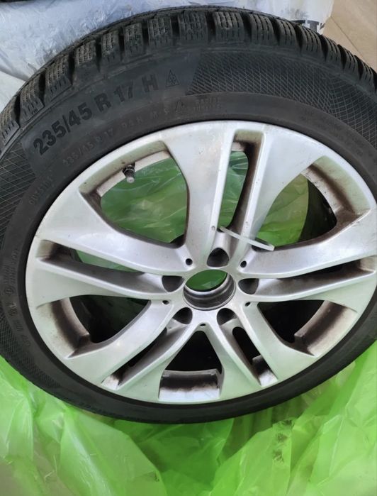 Джанти 17 със зимни гуми от Mercedes W212