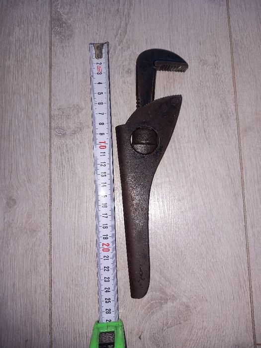 Стар тръбен ключ