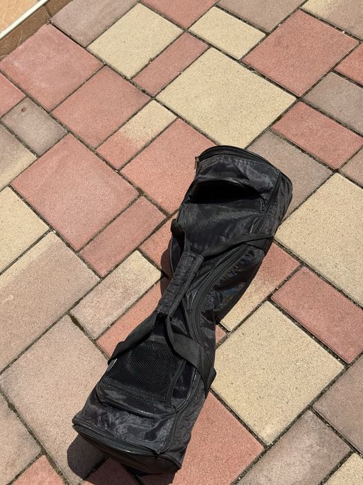 Hoverboard negru cu telecomandă – Distracție garantată la preț mic!