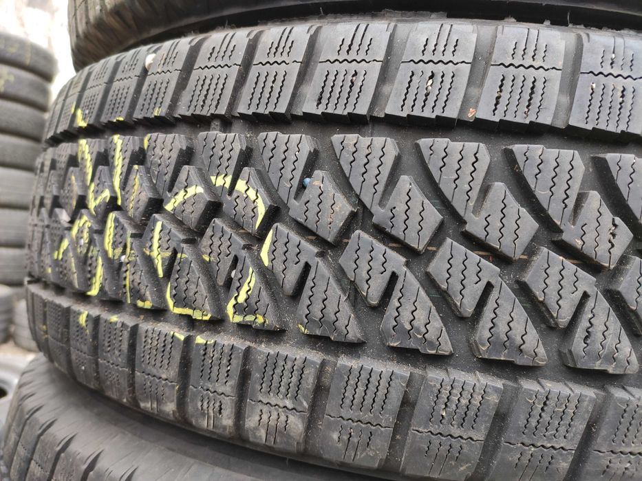 4бр Зимни гуми за бус 215 65 16 С - Bridgestone