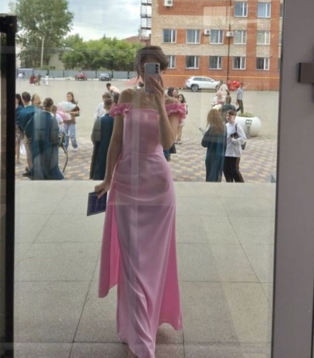 Продам новое платье