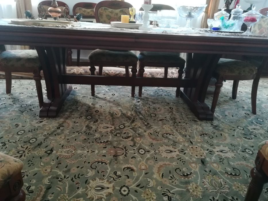 Стулья,столы,этажерка