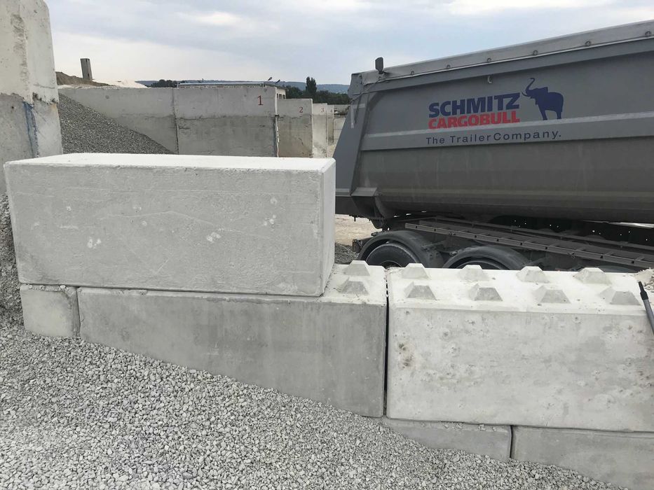 Бетонови блокове с ширина 40 см и 60 см