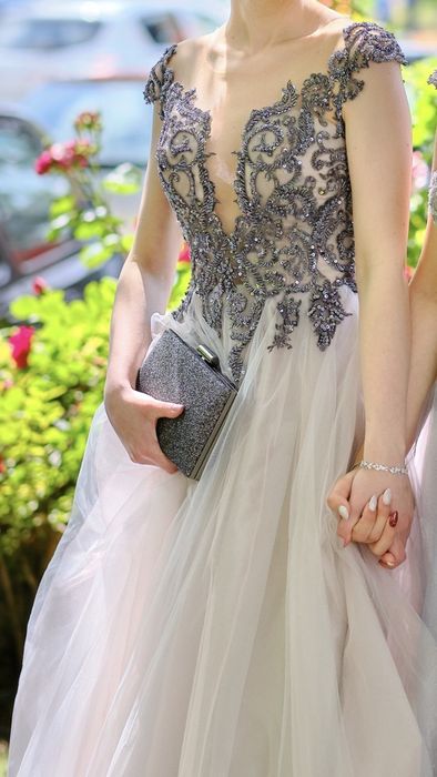 Бална рокля