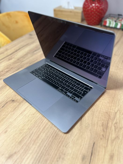 Apple Macbook Pro 2019~16inch~touchbar~