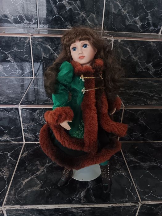 Порцеланови кукли