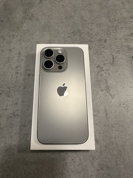 iPhone 15 pro 256GB